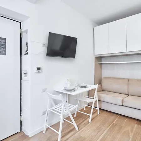 Apartament Easylife - A Few Minutes From Cadorna Fs Mediolan